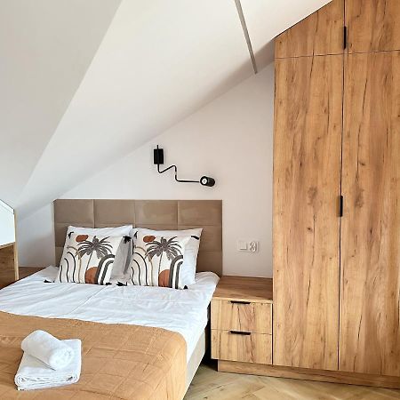 Dmk Oak Studio Near Warsaw-Modlin Airport Nowy Dwór Mazowiecki Buitenkant foto