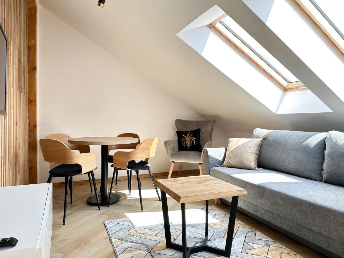 Dmk Oak Studio Near Warsaw-Modlin Airport Nowy Dwór Mazowiecki Buitenkant foto